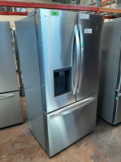 LG 26 cu. ft. Smart French Door Refrigerator *COLD*PREVIOUSLY INSTALLED*