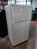 Whirlpool 20 cu. ft. Top-Freezer Refrigerator*COLD*PREVIOUSLY INSTALLED*