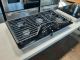 GE 36 in. Built-In Gas Cooktop with 5 Burners