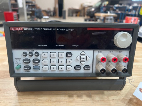 Keithley triple channel DC power supply