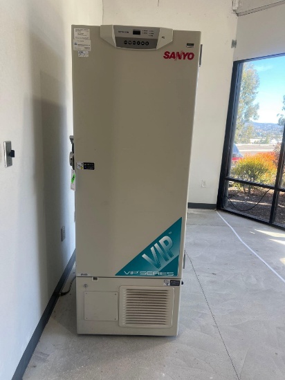 Sanyo ultra-low temperature freezer
