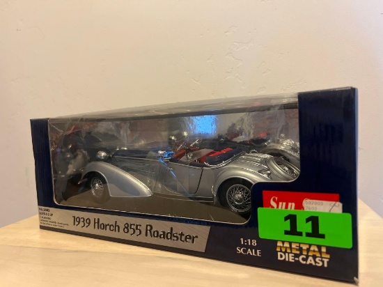 1939 Horch 855 Roadster 1/18 Scale Die Cast Collectible