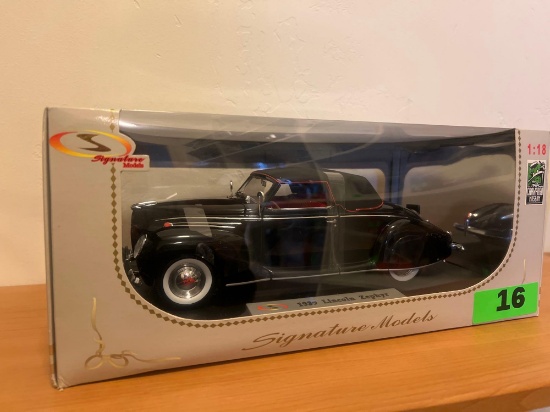1939 Lincoln Zephyr 1/18 Die Cast Collectible