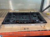 BOSCH 800 Series 36 in. Built in Gas Cooktop with 5 burners and OptiSim*PREVIOUSLY INSTALLED*