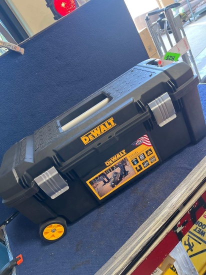 DeWALT Rolling Tool Box