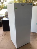 Hisense 13.6 cu. ft. Garage Ready Frost Free Convertible Upright Freezer