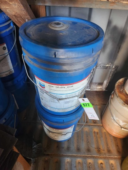 (2) Bucket of Chevron Hydraulic 220 oil
