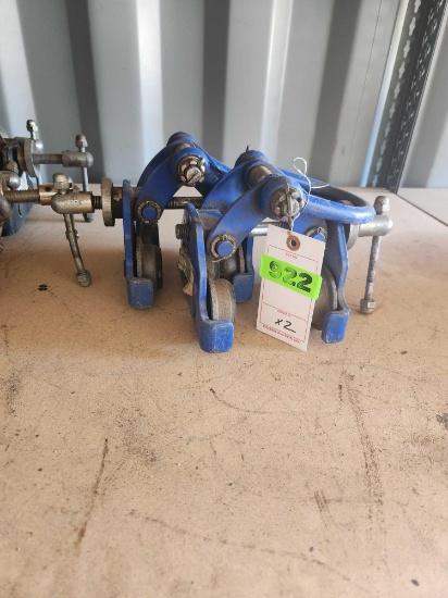 (2) Vestil Manufacturing Corp lifting clamps