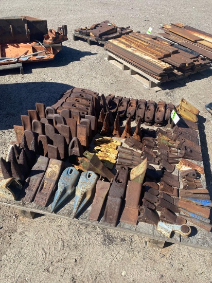 Pallet Lot Of Bucket Teeth
