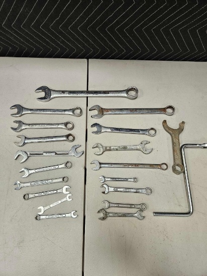 Box Lot Of Double Sided Wrenches