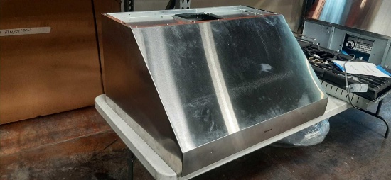 Thermador Professional 36 in. Externally Vented Wall Range Hood