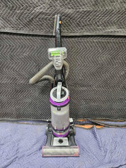 Bissell Clean View Swivel Rewind Pet Vacuum