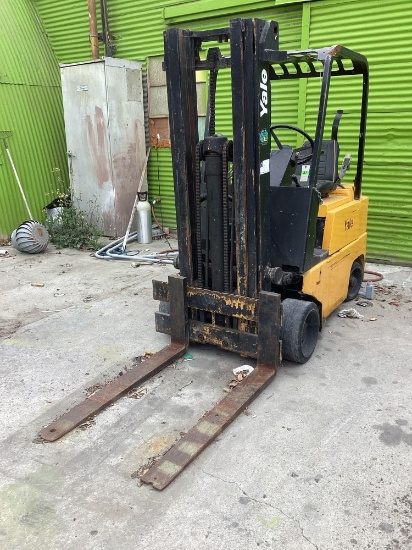 Yale Eaton propane forklift