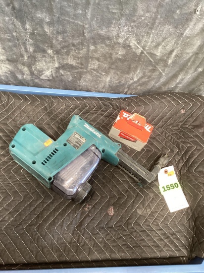 Makita DX06 Dust Extractor Attachment with HEPA Filter Cleaning Mechanism