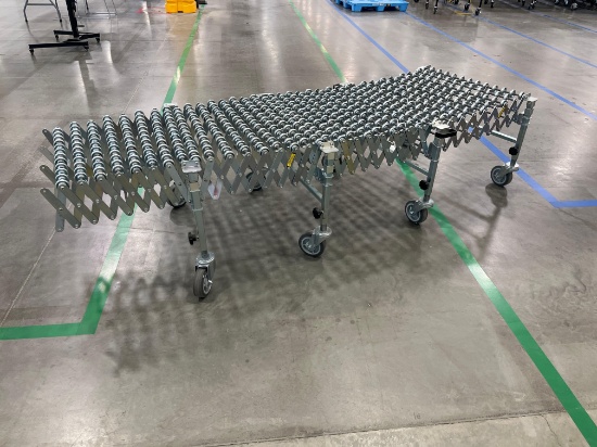 FMH Nestaflex 376 Gravity Skate-Wheel Conveyor Section