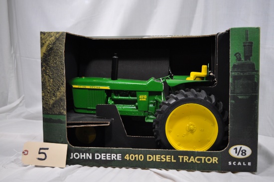 John Deere 4010 Diesel Narrow Front - 1/8th Scale