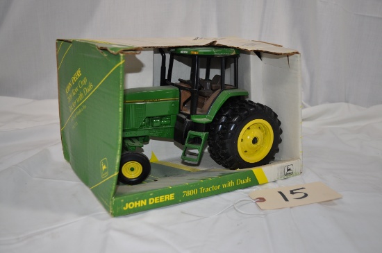 Ertl John Deere Row Crop 7800 Collectors Edition with duals - 1/16th scale