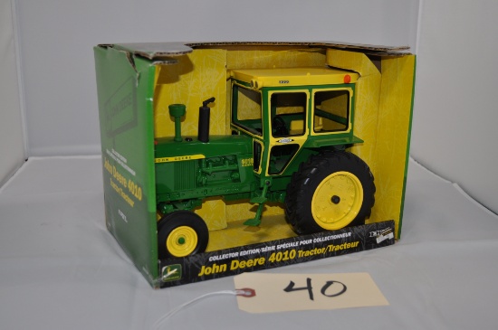 Ertl John Deere 4010 Diesel with Hiniker Cab - Collector Edition - 1/16th scale