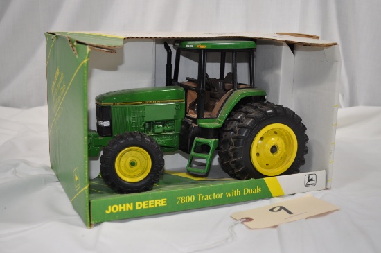 Ertl John Deere 7800 with Duals - 1/16th scale