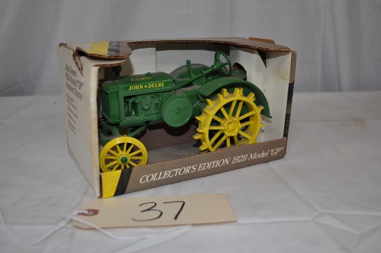 Ertl John Deere 1928 Model GP - Collectors Edition - 1/16th scale