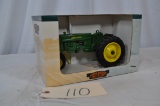Spec Cast John Deere 1949-1952 MT tractor - 1/16th scale