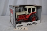 Ertl International 1066 - 5,000,000th tractor Special Edition - highly detailed - 1/16th scale