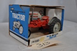 Ertl Ford 981 Select-O-Speed tractor - 1/16th scale