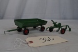 Oliver Plow and Wagon - Approx.1/32nd Scale - NO BOX