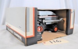 Allis-Chalmers Gleaner N6 Combine - 1/24th scale