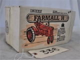 Ertl IH Farmall H tractor - 1/16th scale