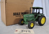 John Deere 2550 tractor with cab - 1/16th scale