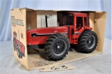 Ertl International 6388 2+2 tractor with Cab - 1/16th scale