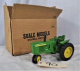 John Deere Row Crop with 3 pt hitch - 1/16th scale