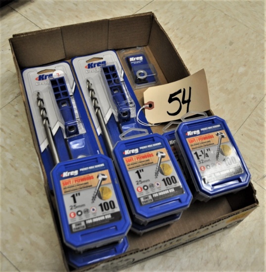 Flat of Kreg screws & bits