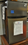 Igloo Mini Refrigerator & Freezer