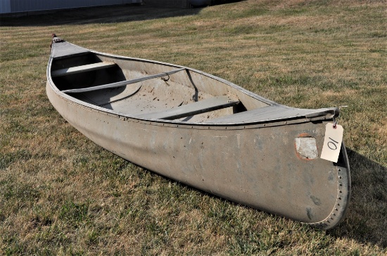 Michi-Craft 15ft Aluminum Canoe - Model DE-15