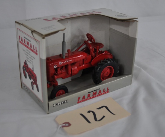 Ertl 1/16th Farmall Super-A Tractor