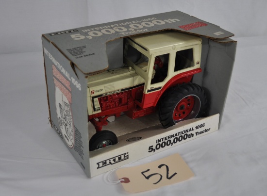 Ertl 1/16th International 1066 Tractor - Special Edition 5,000,00th tractor
