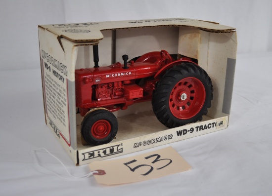 Ertl 1/16th McCormick WD-9 Tractor