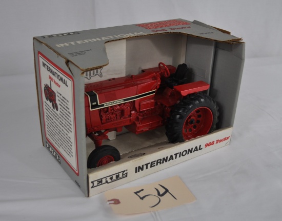 Ertl 1/16th International 966 Tractor - Special Edition