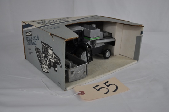 Ertl 1/32nd Deutz-Allis Gleaner L3 Combine