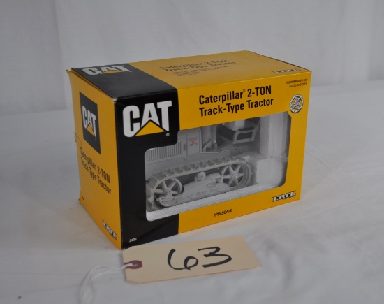Ertl 1/16th Caterpillar 2-Ton Track-Type Tractor