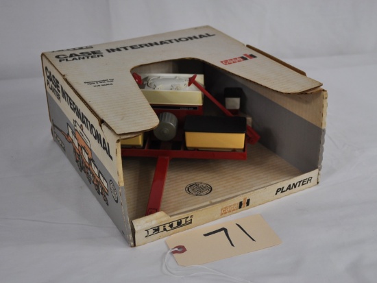 Ertl Case International 900 Cyclo Air Planter