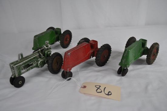 Flat of 4 tractors - No Boxes