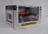 SpecCast Classic Series 1/16th Massey-Ferguson 1100 Narrow Front Tractor - Highly Detailed