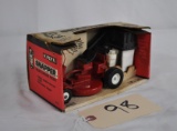 Ertl 1/12th Snapper Rear Engine Riding Lawn Mower