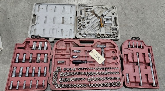 2 Partial socket sets in cases