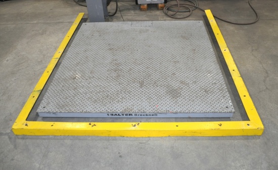 Salter Brecknell 200E Digital Scale 60" x 60"