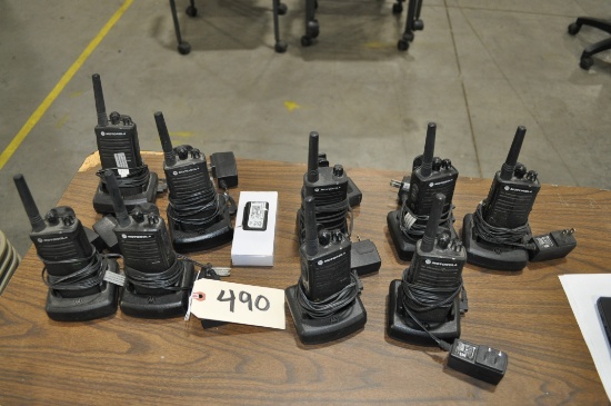 9 Motorola Walkie Talkies with Chargers