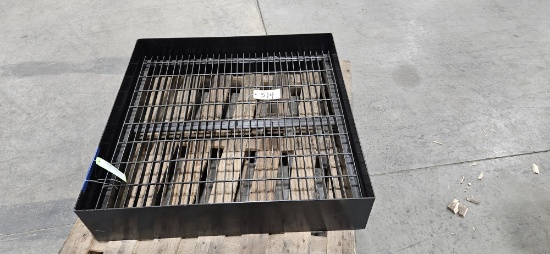 36.5" x 36.5" Bar Grate Square Platform